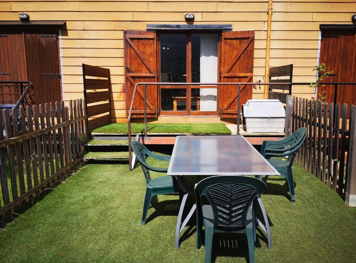 Dúplex con jardín en Pirineos, totalmente equipado Villanúa Exterior foto
